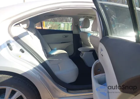 2011 Lexus Es 350 z USA, uszkodzony, nr VIN JTHBK1EG5B2469248